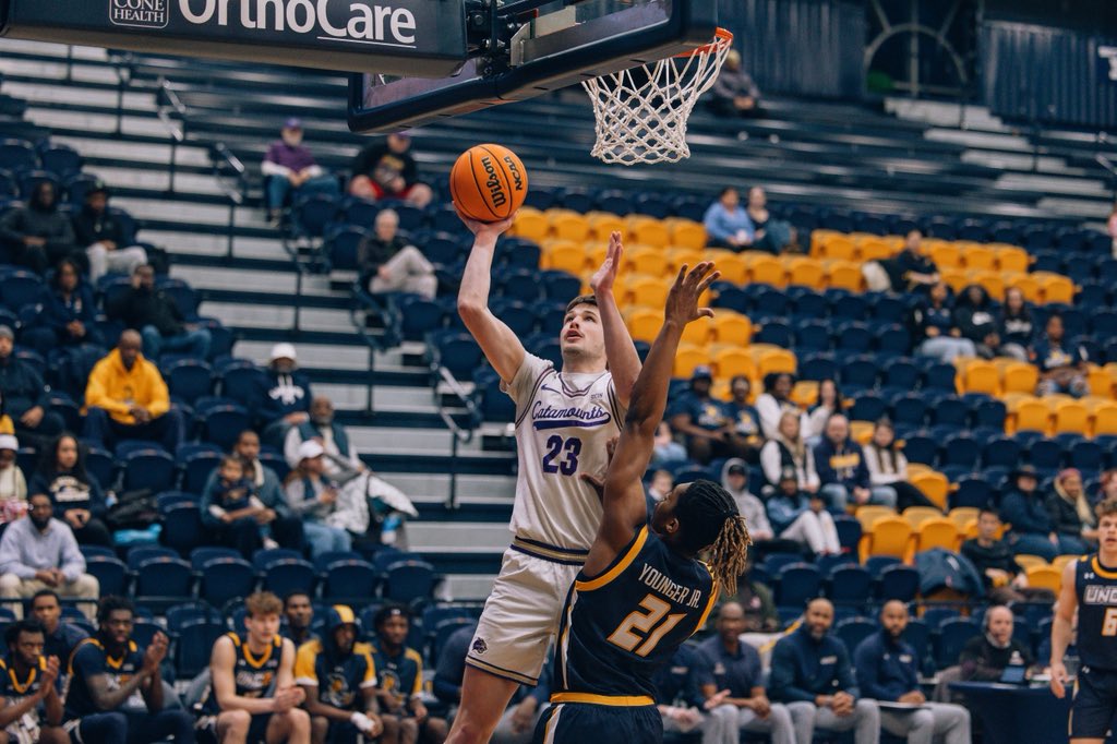 UNC Greensboro vs Western Carolina basketball recap
